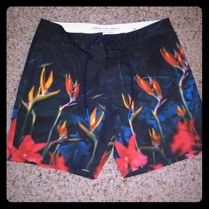 American Eagle Swim Trunks sz M